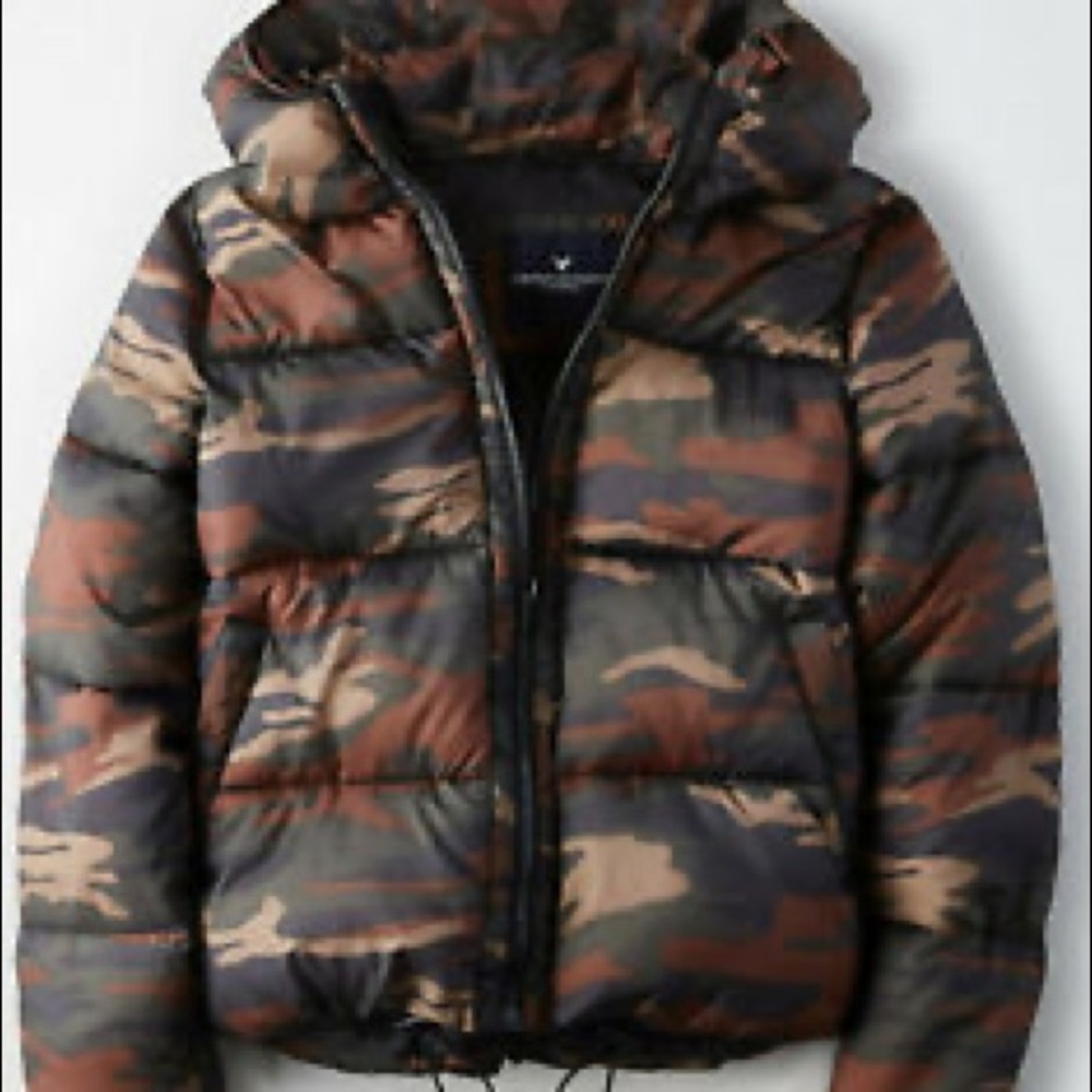 NEW AEO PUFFER JACKET CAMO🌟